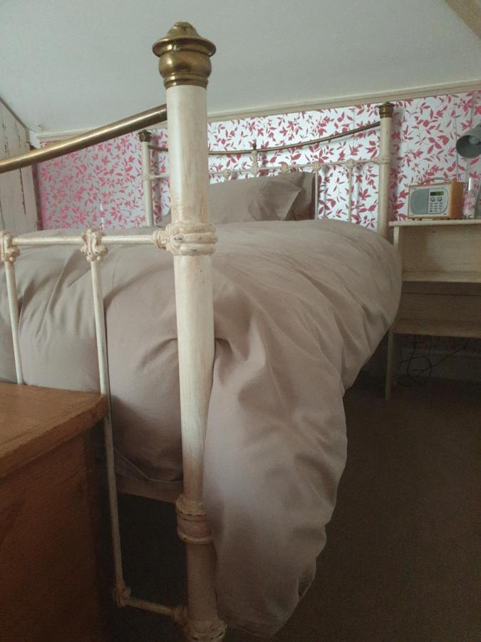 Homestay Пул Экстерьер фото